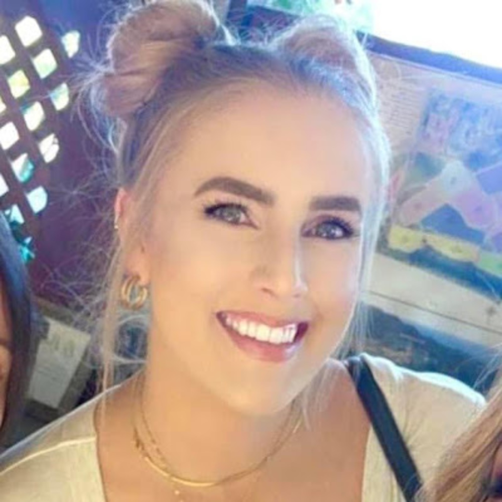 Meet your Posher, Rebecca